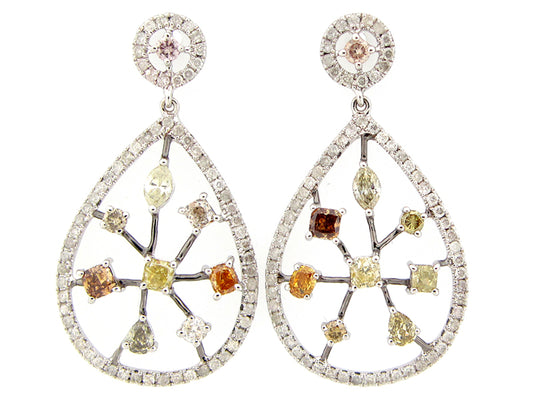 FANCY COLOR DIAMOND EARRING, 18KW (N)