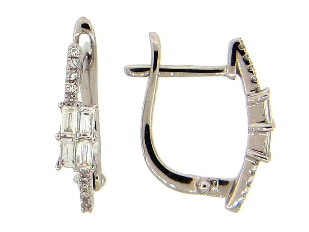 DIAMOND BAGUETTE ASYMETRICAL HOOP EARRING