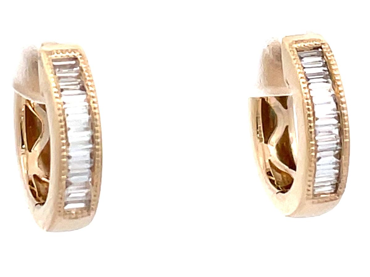 DIAMOND BAGUETTE HUGGY EARRING