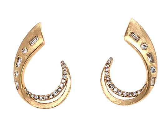 DIAMOND FLUSH SET BAGUETTE & ROUND CURL J-HOOP EARRING, SATIN FINISH, 14KY (N)