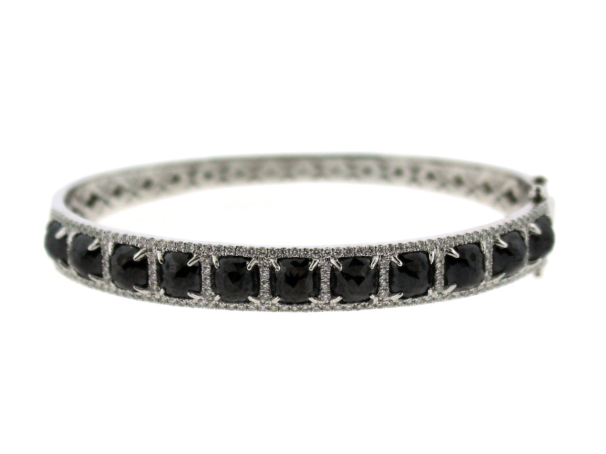 ROSE CUT BLACK DIAMONDS W/WHITE DIAMONDS BANGLE, 18KW (R)
