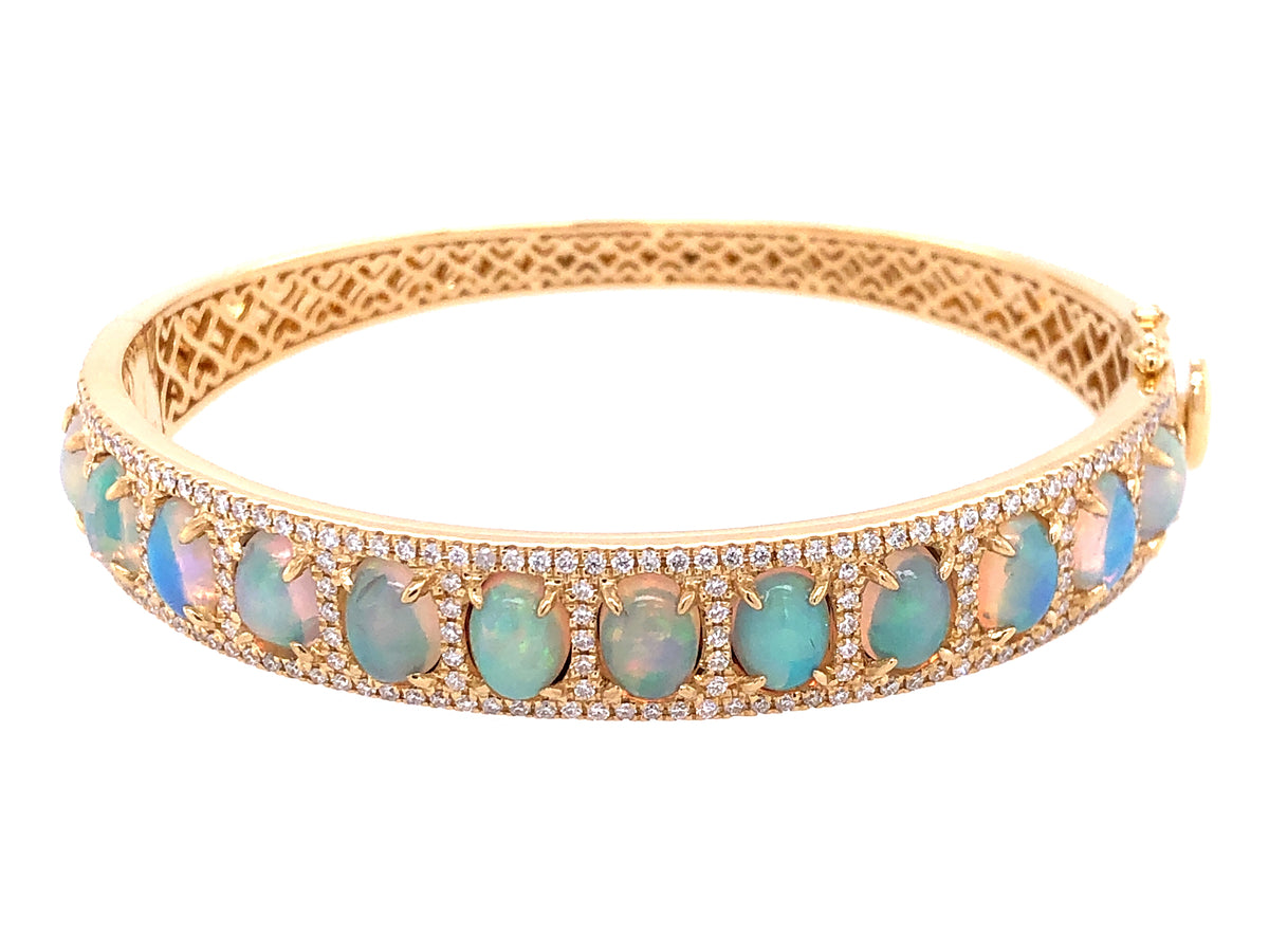 OPAL OVAL & DIAMOND BANGLE, 18KY (O)