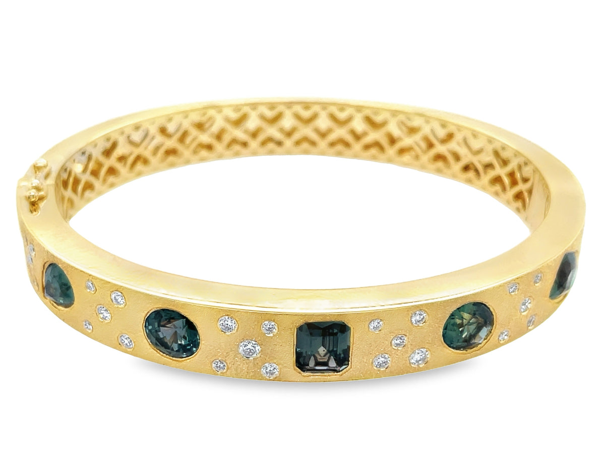 NATURAL NO HEAT GREEN SAPPHIRES & DIAMOND 5 STONE BANGLE, 9MM, SATIN FINISH