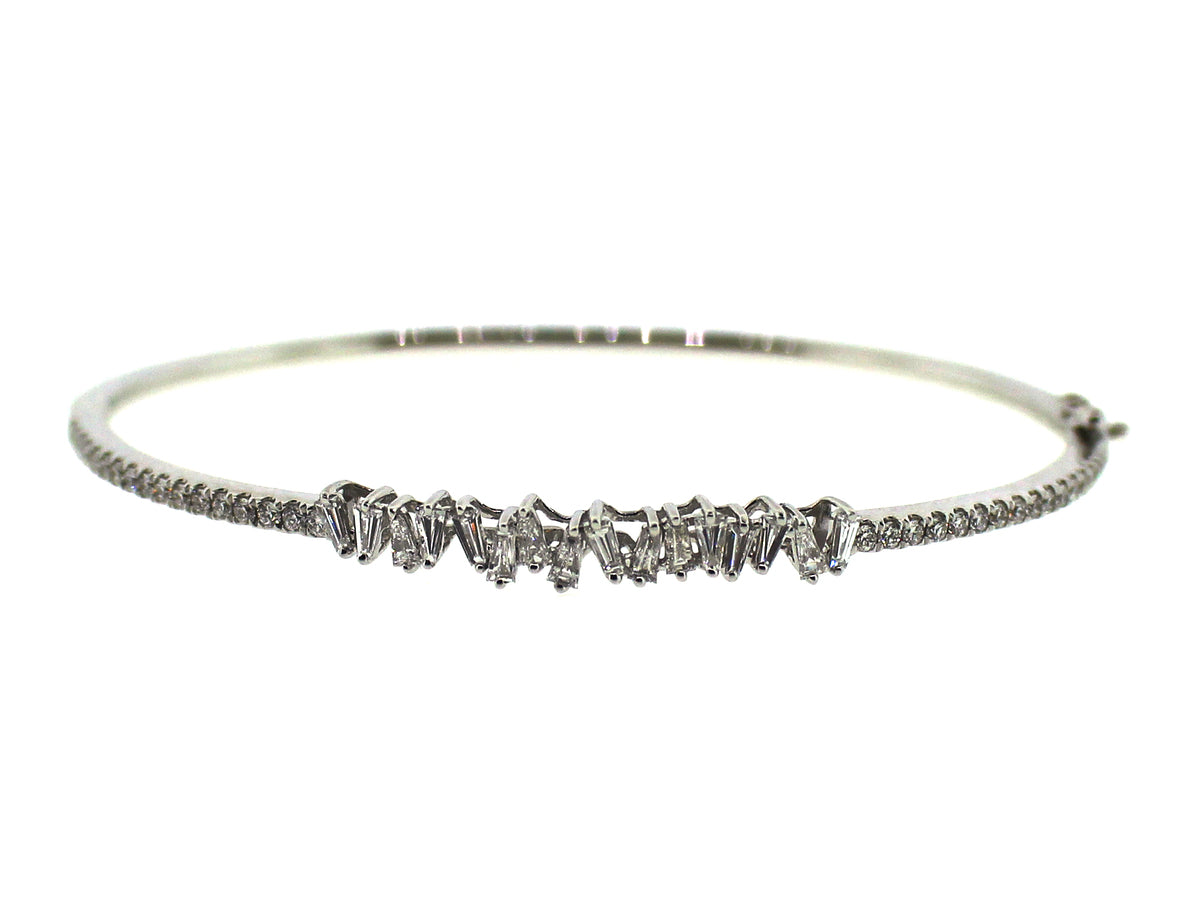 DIAMOND BANGLE, 14KW (N)