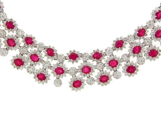 RUBY & DIAMOND NECKLACE, 18KW (H), C=41.22