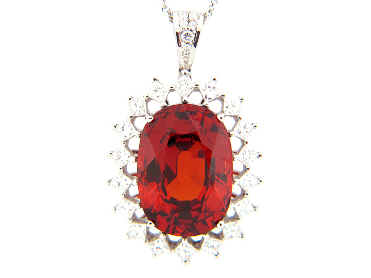 SPESS GARNET & DIAMOND PENDANT, 18KW (N), C=11.83