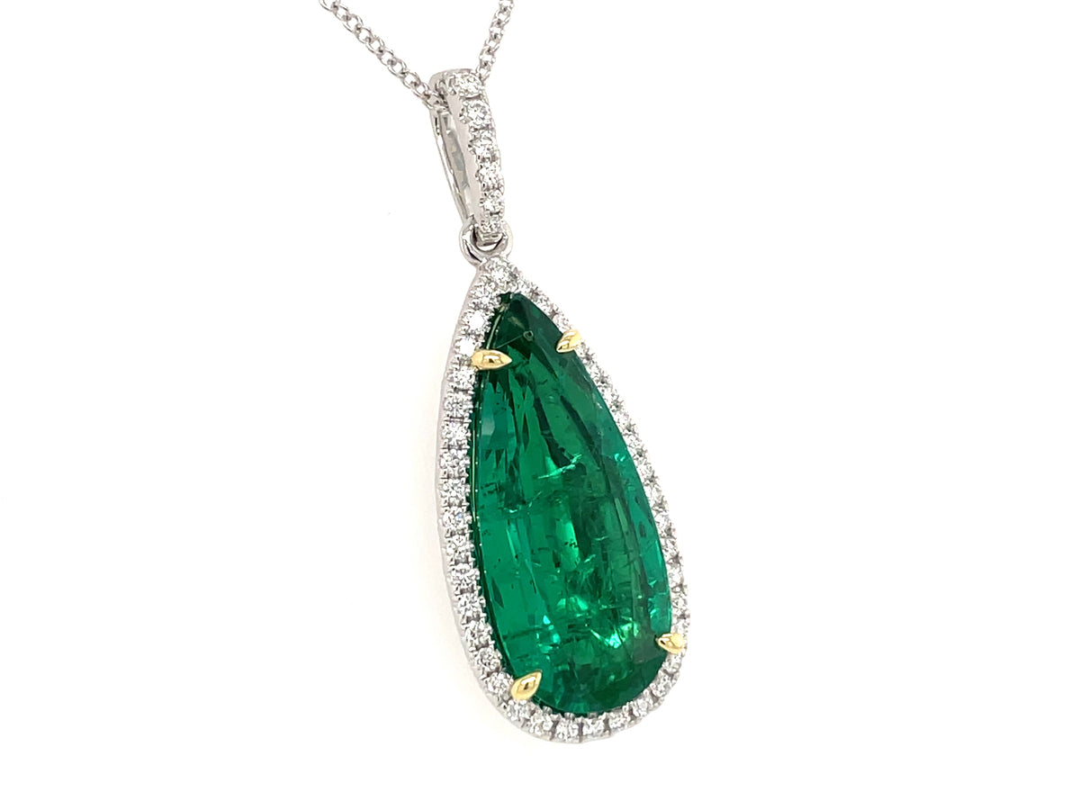 EMERALD PEAR SHAPE & DIAMOND HALO PENDANT