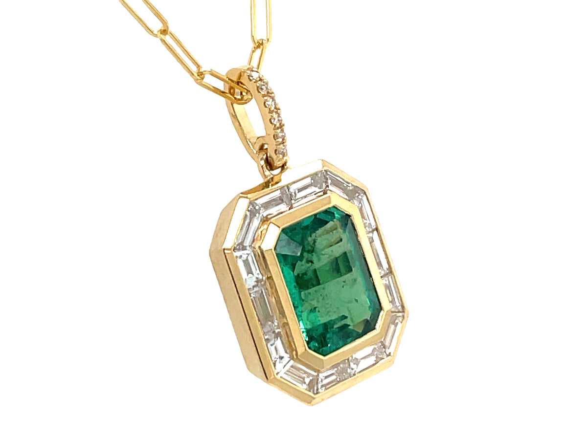 EMERALD E/C & DIAMOND BAGUETTE BEZEL HALO PENDANT, 18" PAPERCLIP CHAIN