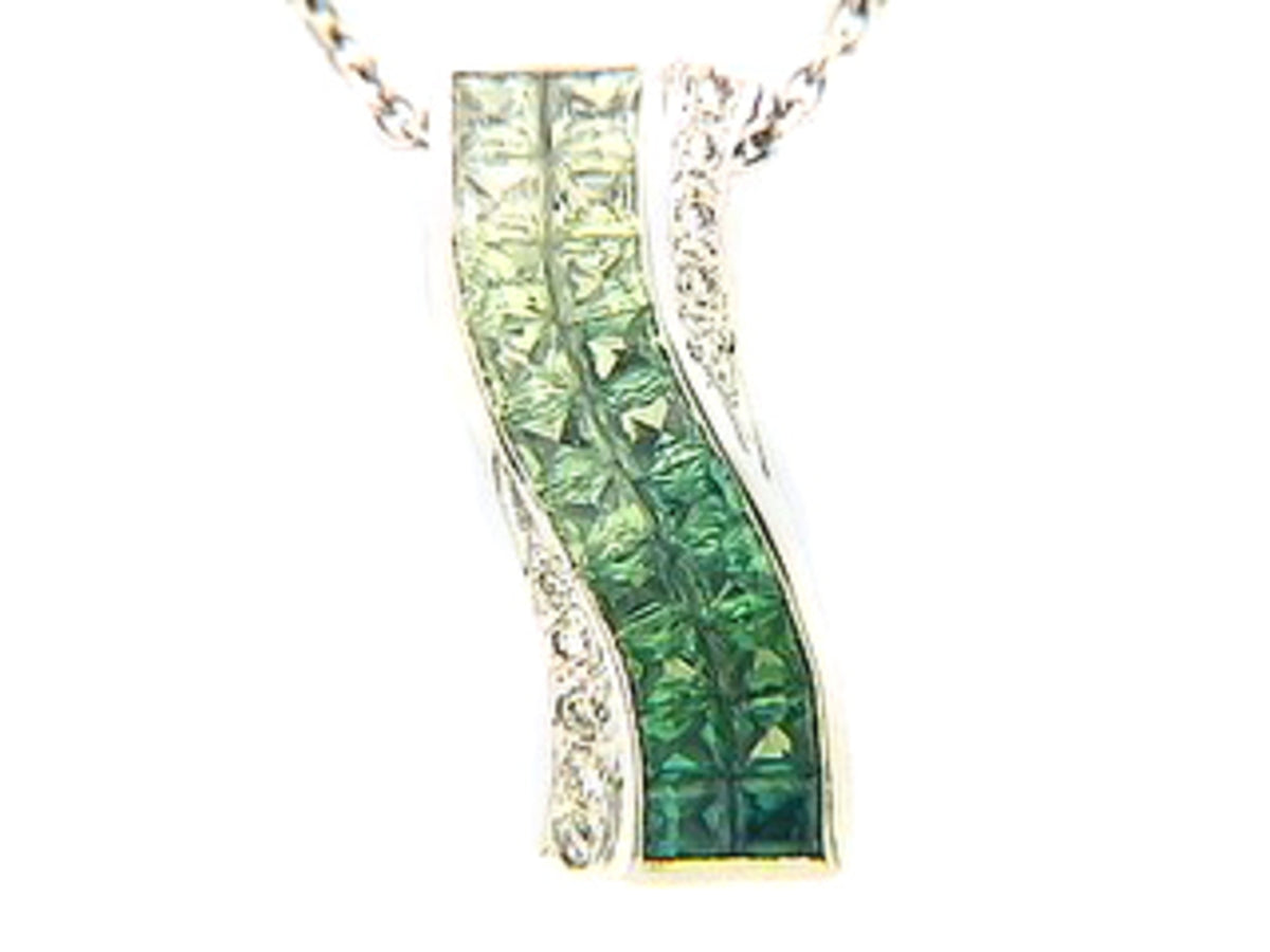 TSAVORITE & DIAMOND PENDANT