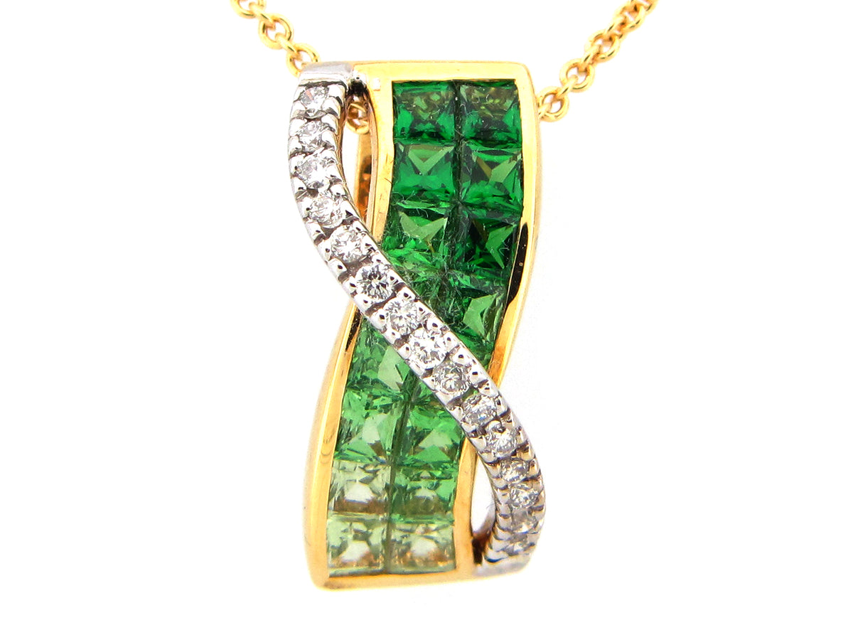 TSAVORITE & DIAMOND PENDANT, 18KT (H), C=1.50