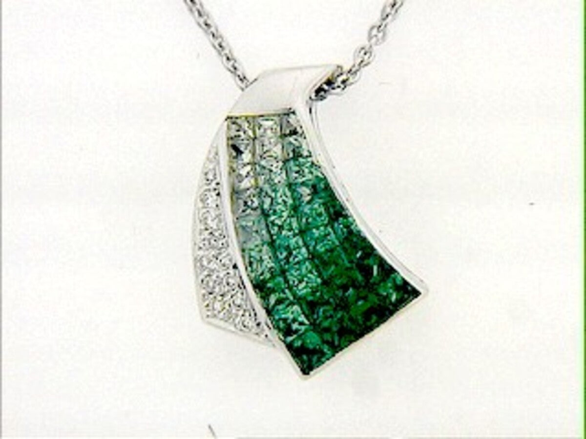 TSAVORITE & DIAMOND PENDANT