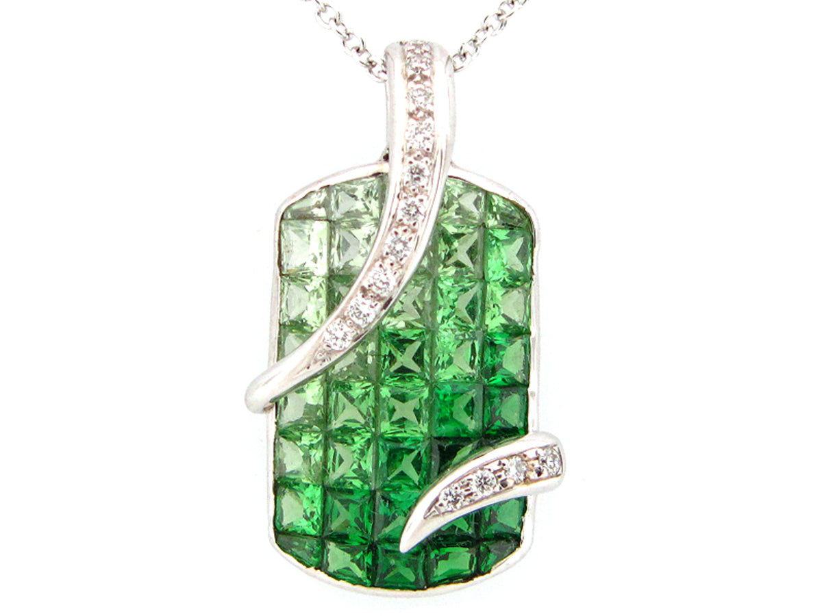 TSAVORITE & DIAMOND PENDANT, 18KW (N), C=2.50