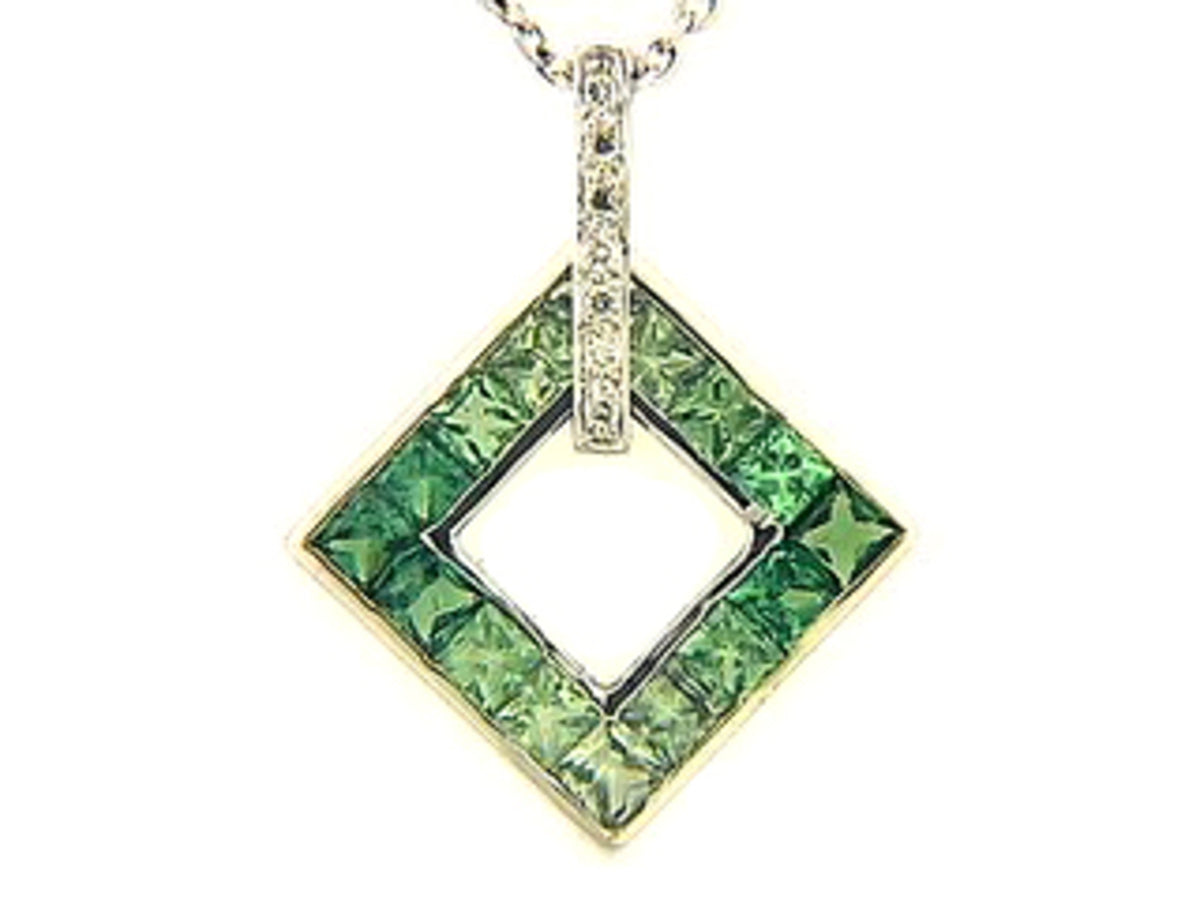 TSAVORITE & DIAMOND PENDANT, 18KW (H), C=1.40