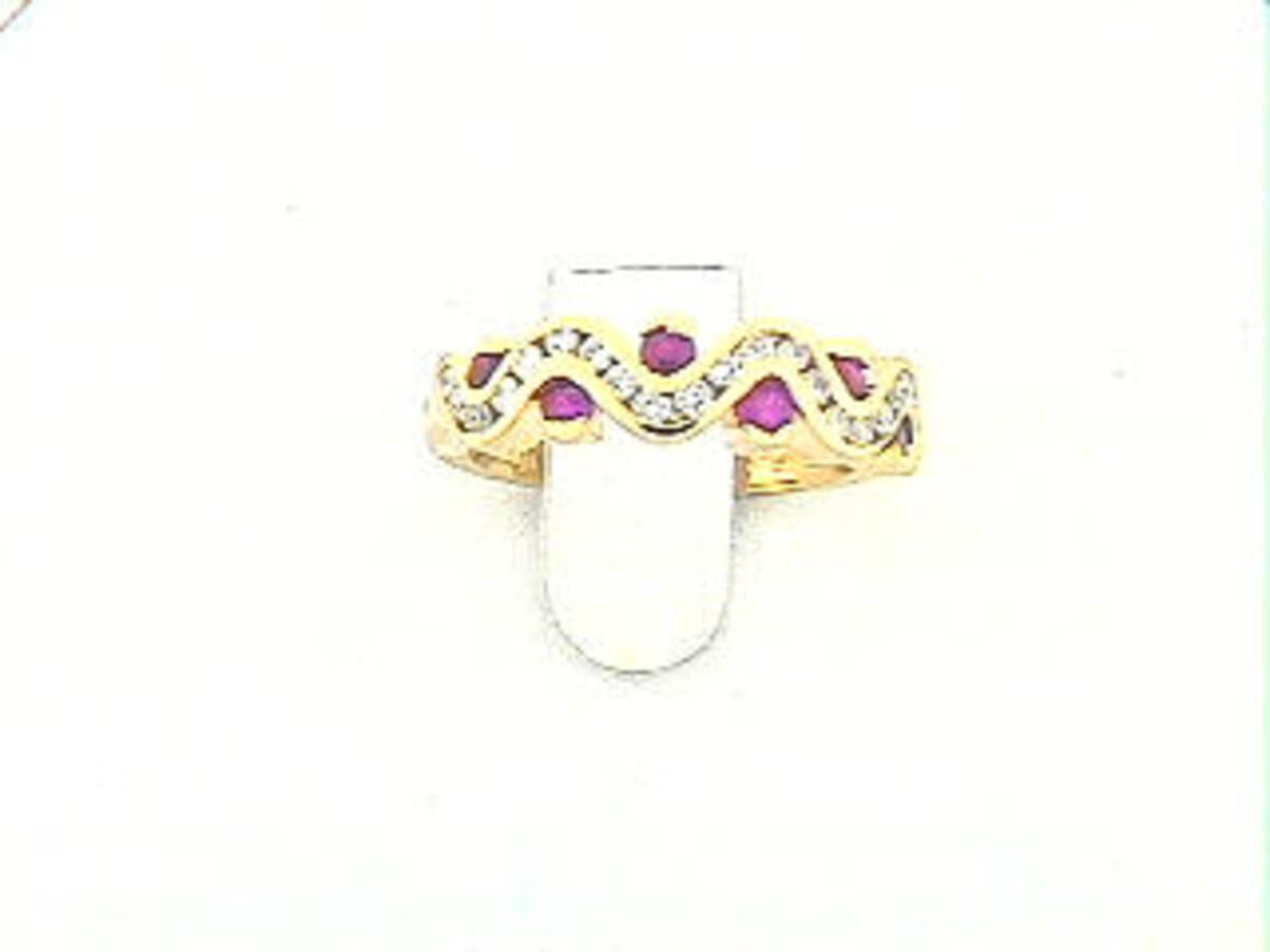 RUBY & DIAMOND RING