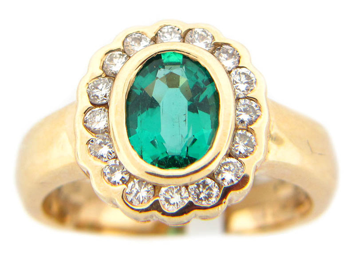 EMERALD & DIAMOND RING