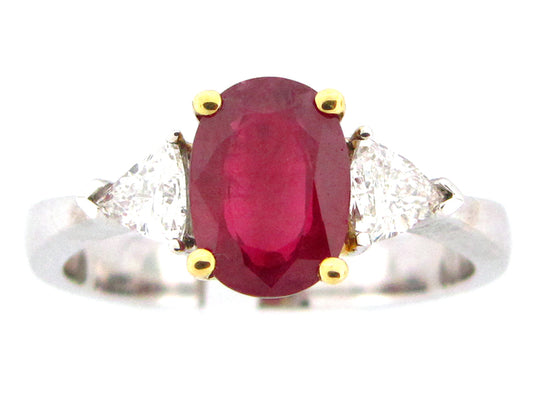 RUBY & DIAMOND RING, 18KT (E)