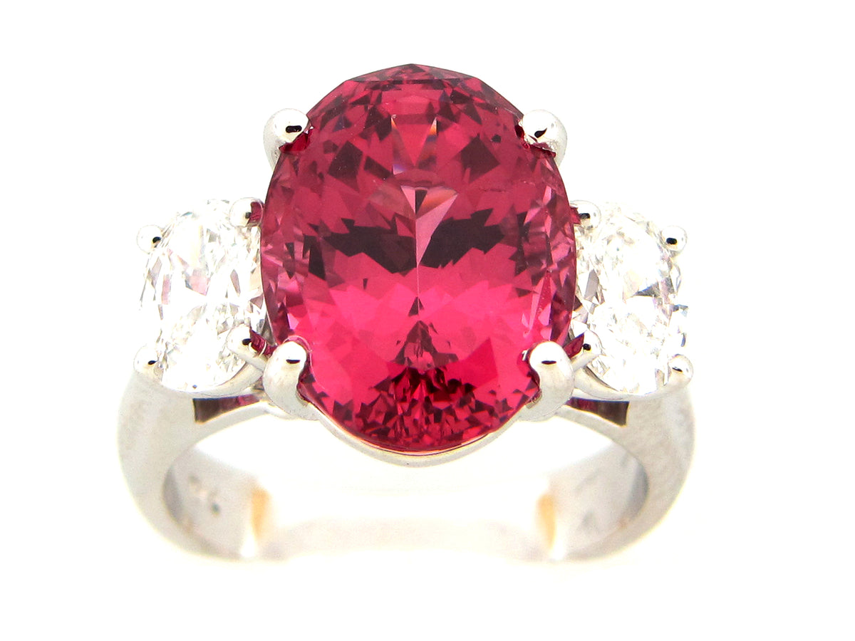 PINK SPINEL & DIAMOND RING, 18KW (H)
