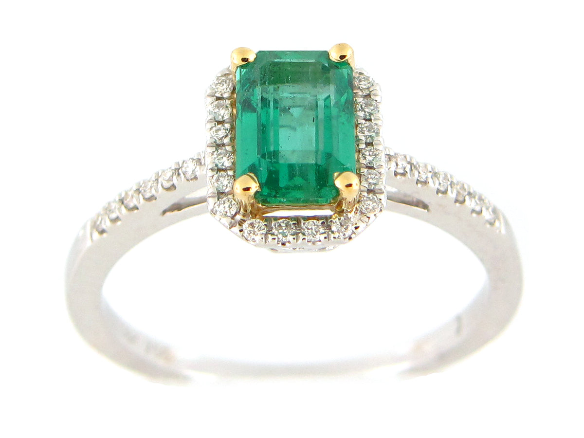 EMERALD CUT EMERALD & DIAMOND HALO RING, 18KWY (O)