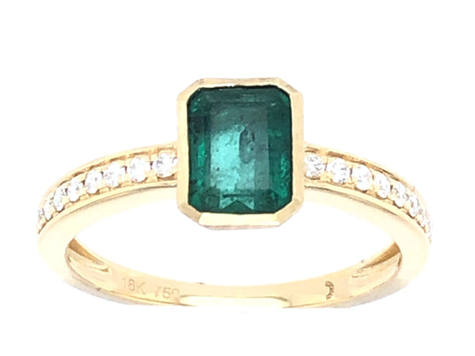 EMERALD BEZEL & DIAMOND RING