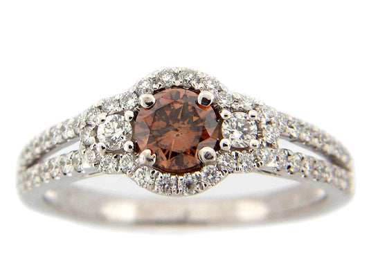 BROWN & WHITE DIAMOND RING, 18KW (N), CENTER=0.38