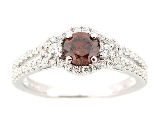 BROWN & WHITE DIAMOND RING, 18KW (N)