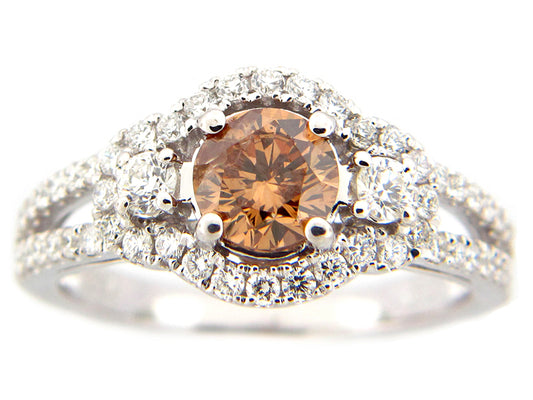 BROWN & WHITE DIAMOND RING, 18KW (N), CENTER=0.74