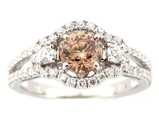 BROWN & WHITE DIAMOND RING, 18KW (N)