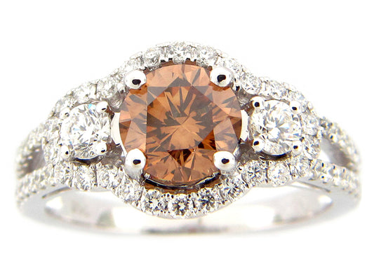 BROWN & WHITE DIAMOND RING, 18KW (N), CENTER=1.29