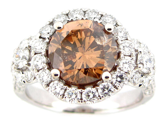 BROWN & WHITE DIAMOND RING, 18KW (N)