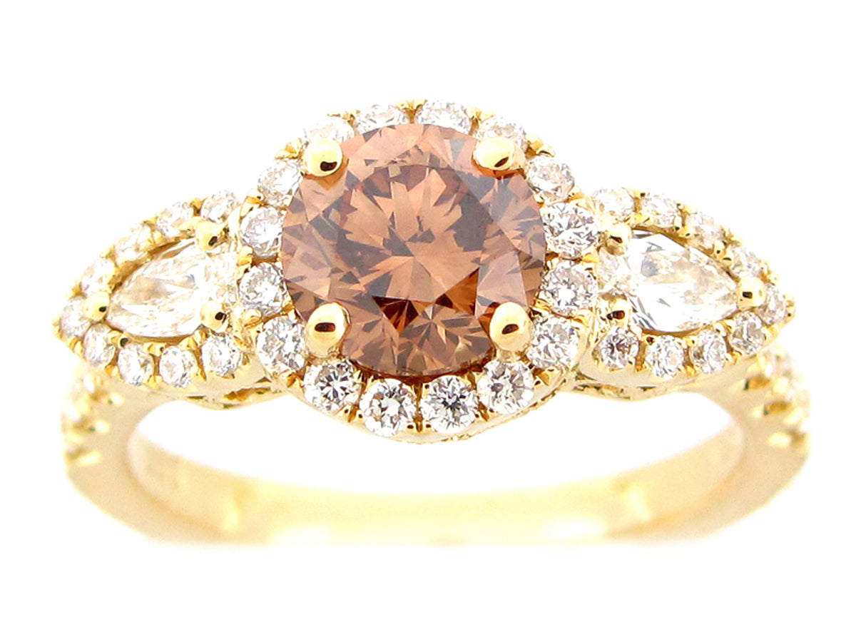 BROWN & WHITE DIAMOND RING, 18KY (N)