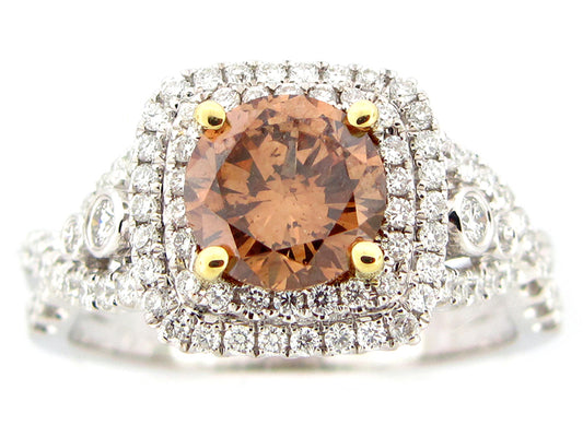 BROWN & WHITE DIAMOND RING, 18KT (N) CENTER=1.52