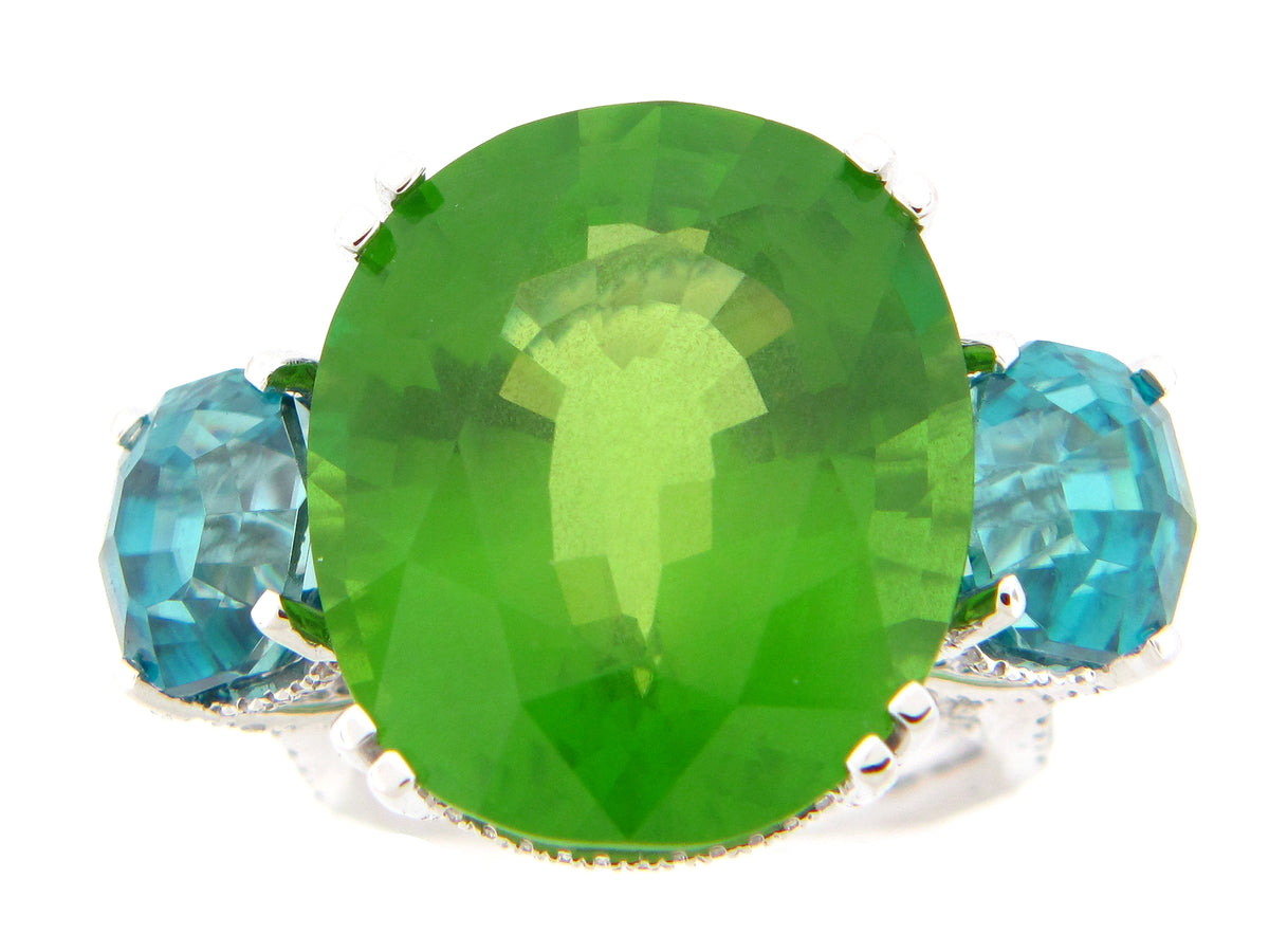 PERIDOT, BLUE ZIRCON AND DIAMOND RING, 18KW (H/N)