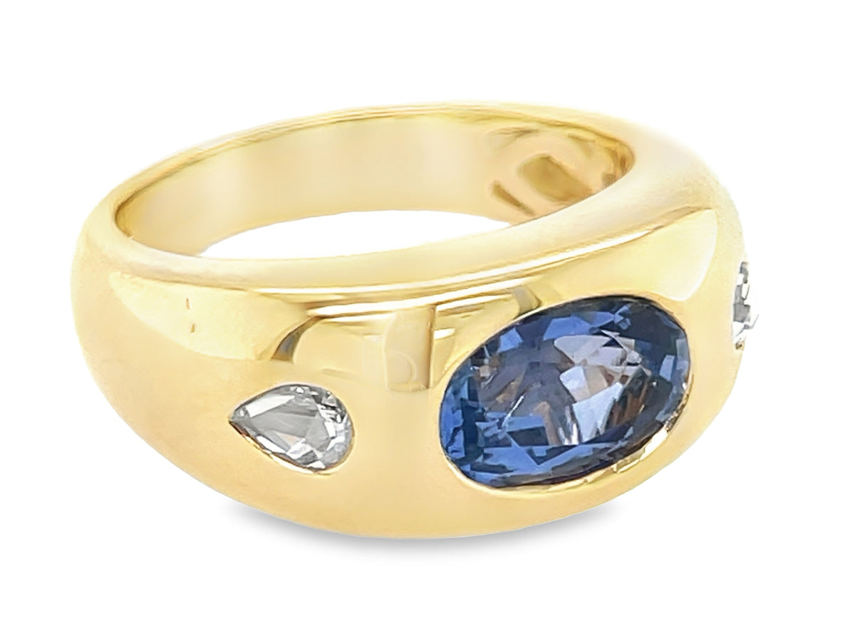 SAPPHIRE OVAL & DIAMOND PEAR RING