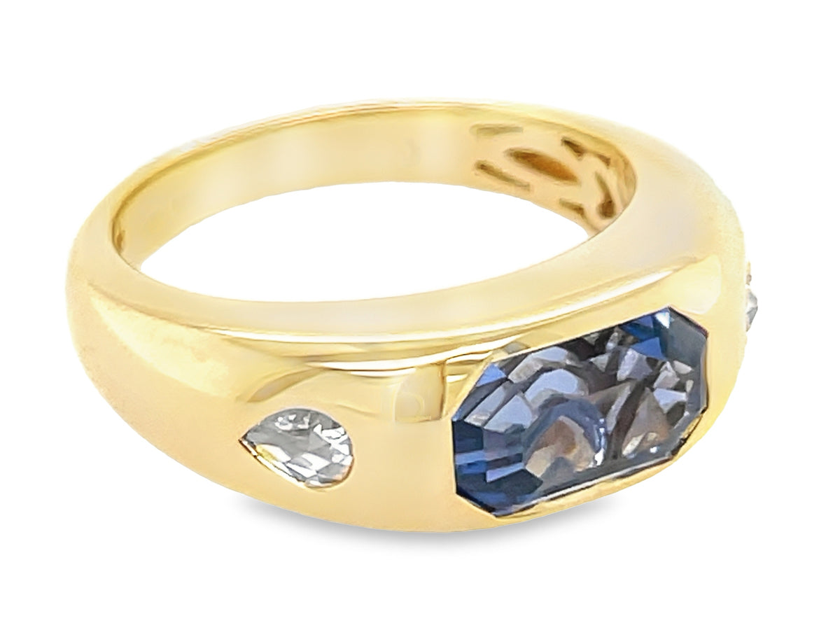 SAPPHIRE E/C & DIAMOND PEAR RING