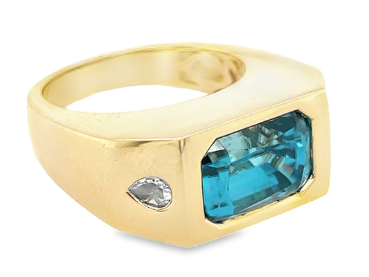 BLUE ZIRCON E/C & DIAMOND PEAR RING