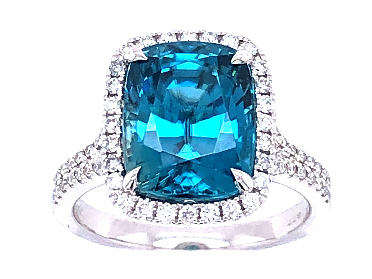 BLUE ZIRCON & DIAMOND RING, 18KW (H)