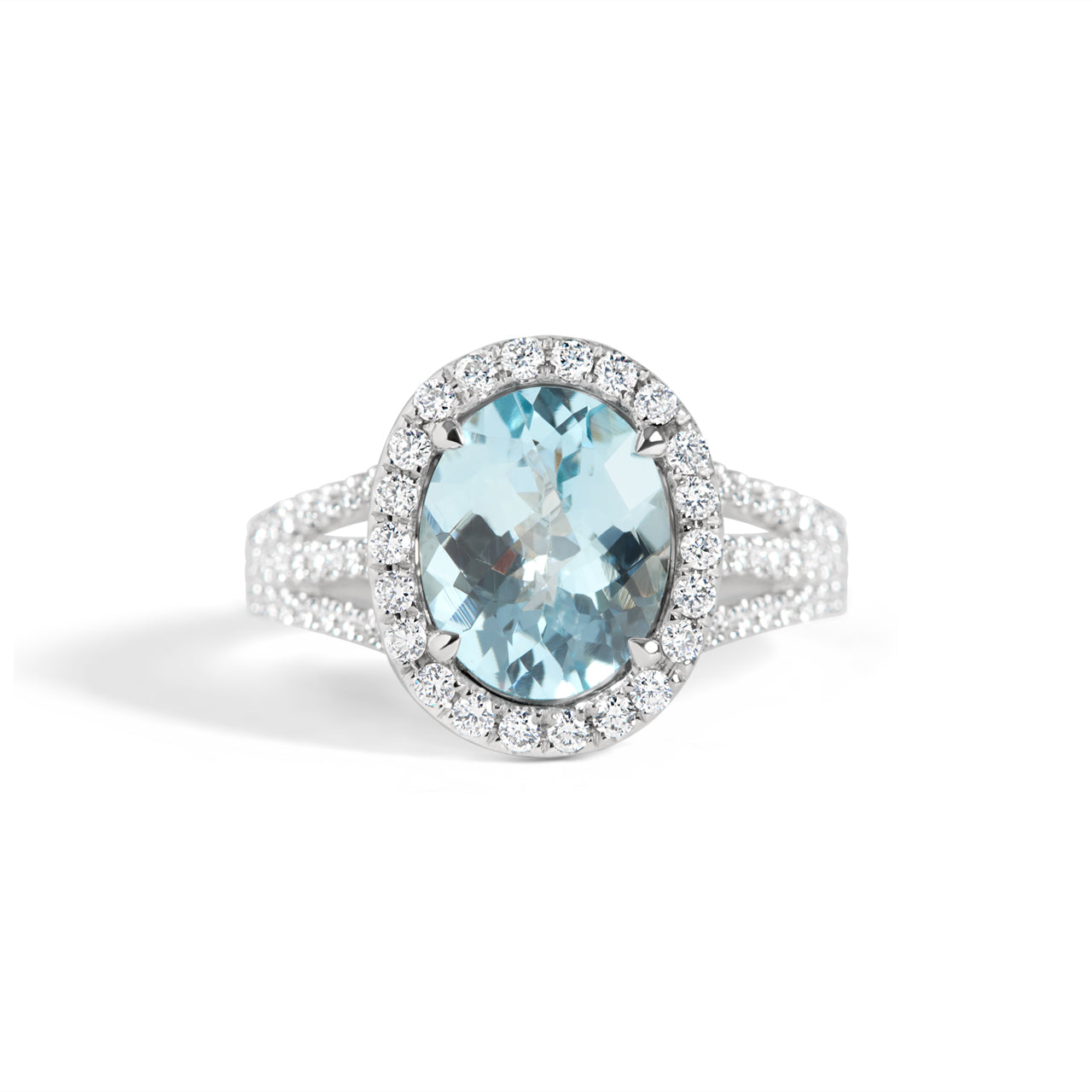 Oval Aquamarine & Diamond Ring