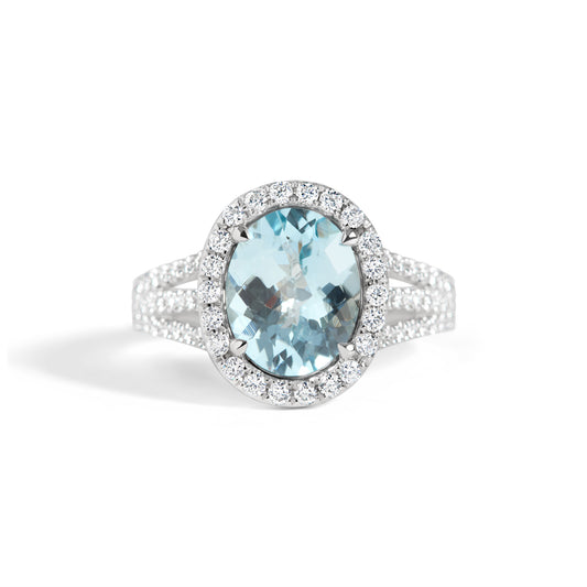 Oval Aquamarine & Diamond Ring