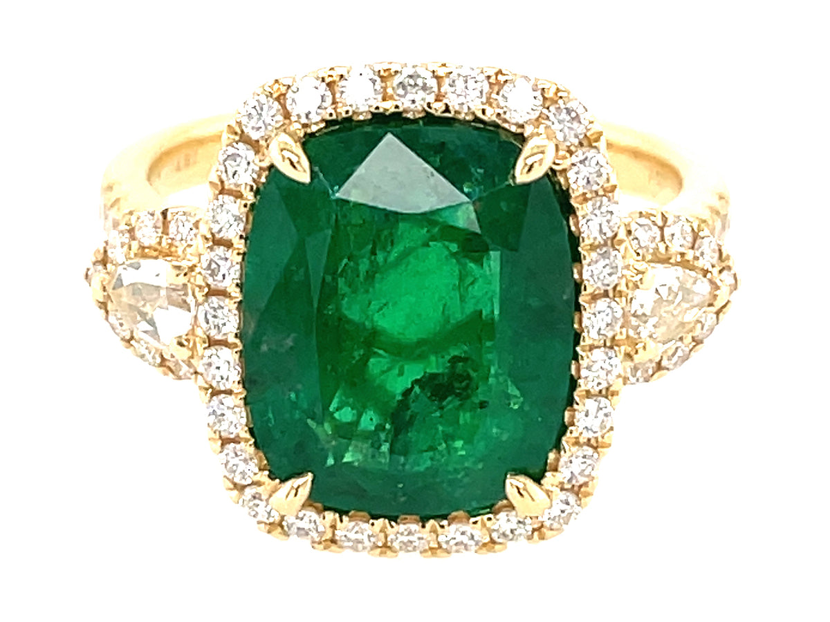 EMERALD & DIAMOND HALO RING, 18KY (O)