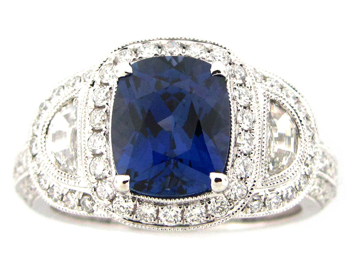 NATURAL SAPPHIRE & DIAMOND RING, 18KW (N), C=2.96 D=0.95