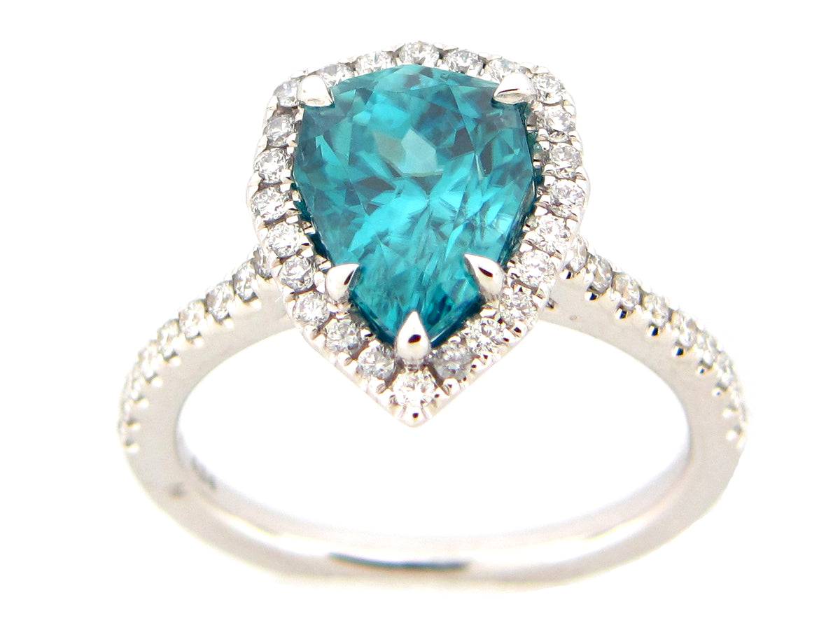 BLUE ZIRCON & DIAMOND RING, 18KW (H)