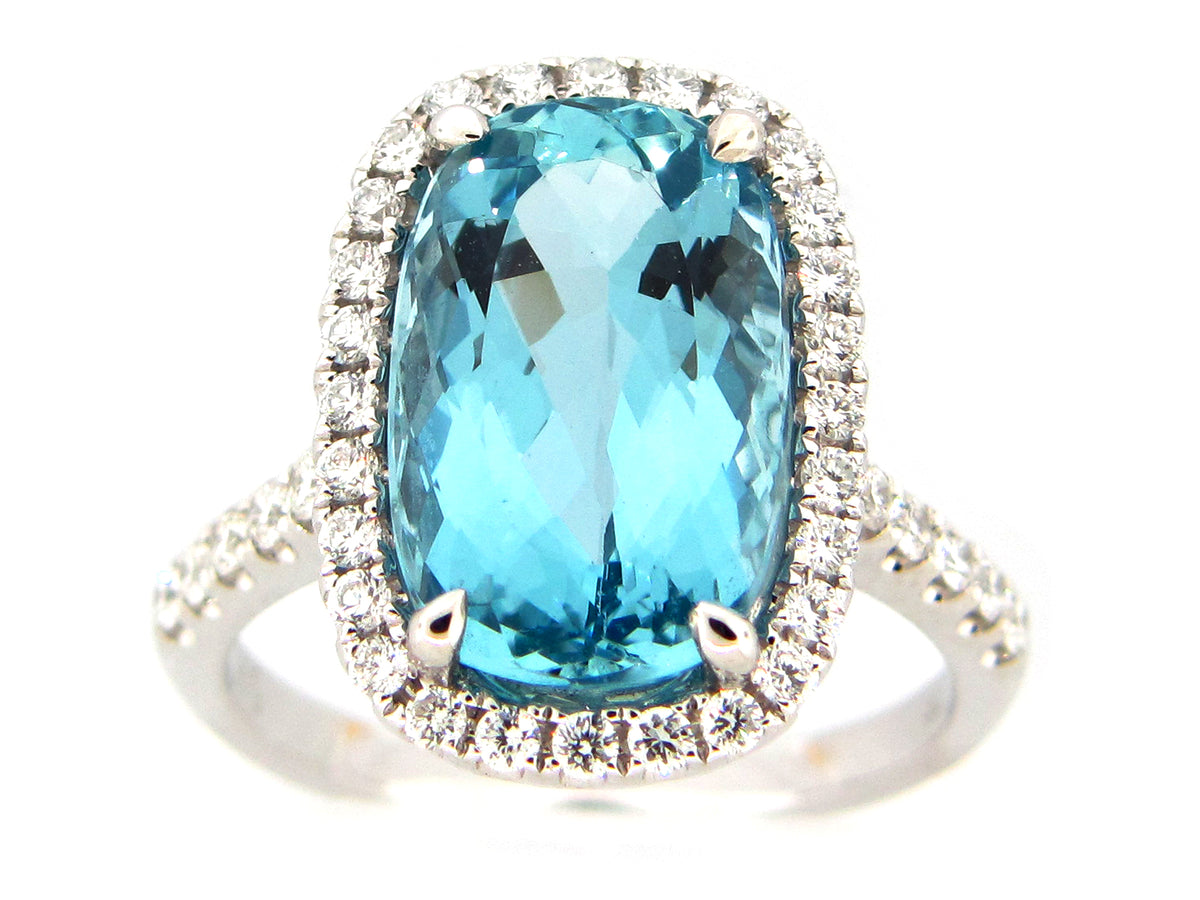 AQUAMARINE & DIAMOND RING, 18KW (H)