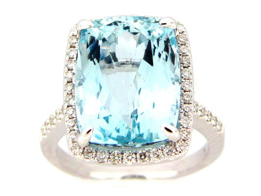 AQUAMARINE & DIAMOND RING, 18KW (H)