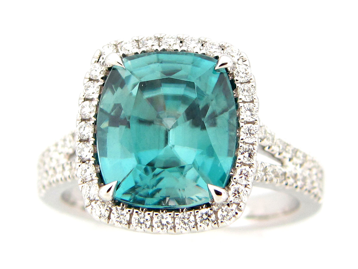 BLUE ZIRCON & DIAMOND RING, 18KW (H)