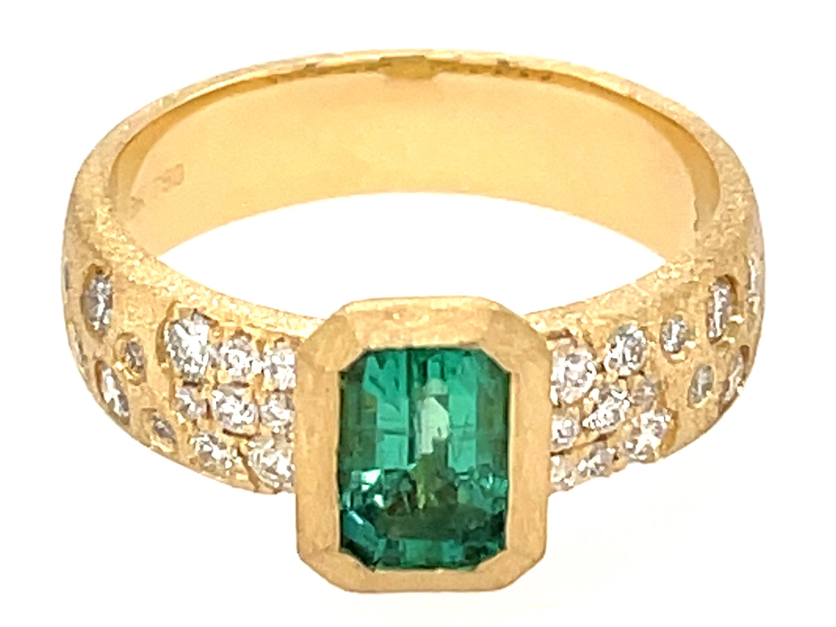 EMERALD CUT EMERALD BEZEL SET & DIAMOND RING, SATIN FINISH, 18KY (O)
