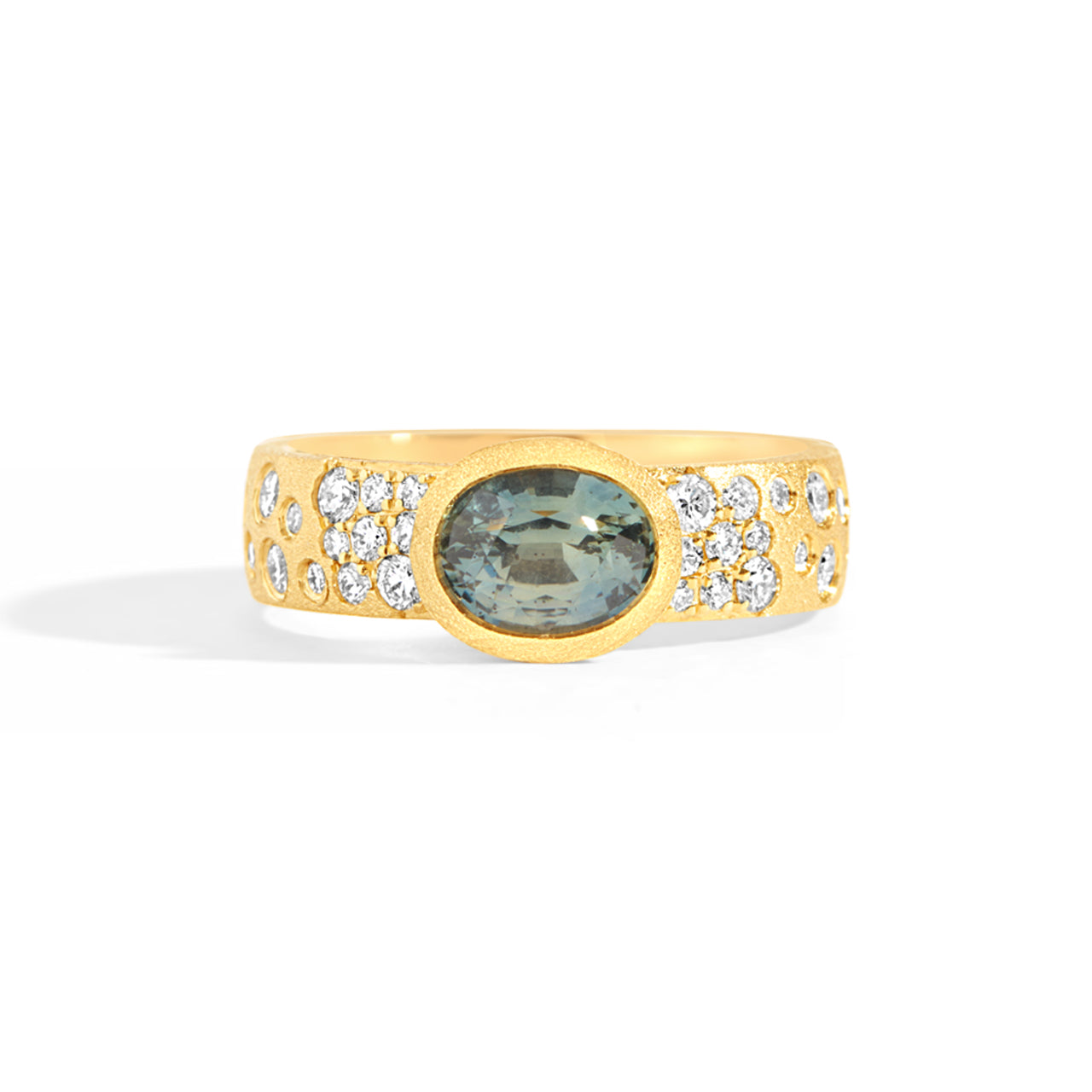 Oval Green Sapphire & Diamond Confetti ring