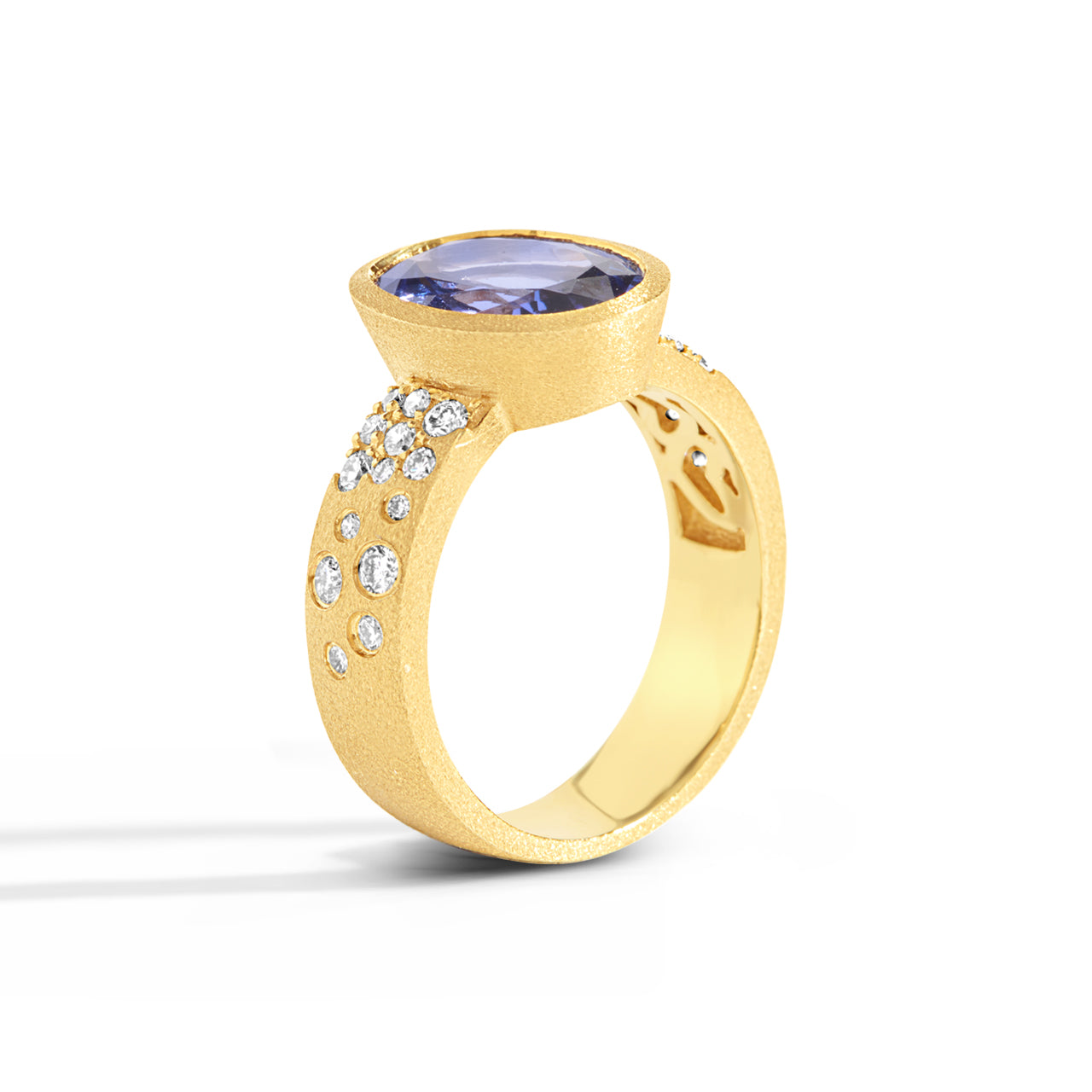 Oval Tanzanite & Diamond Confetti Ring