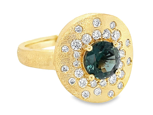 NATURAL NO HEAT GREEN SAPPHIRE ROUND & DIAMOND CONFETTI SHIELD RING, SATIN FINISH