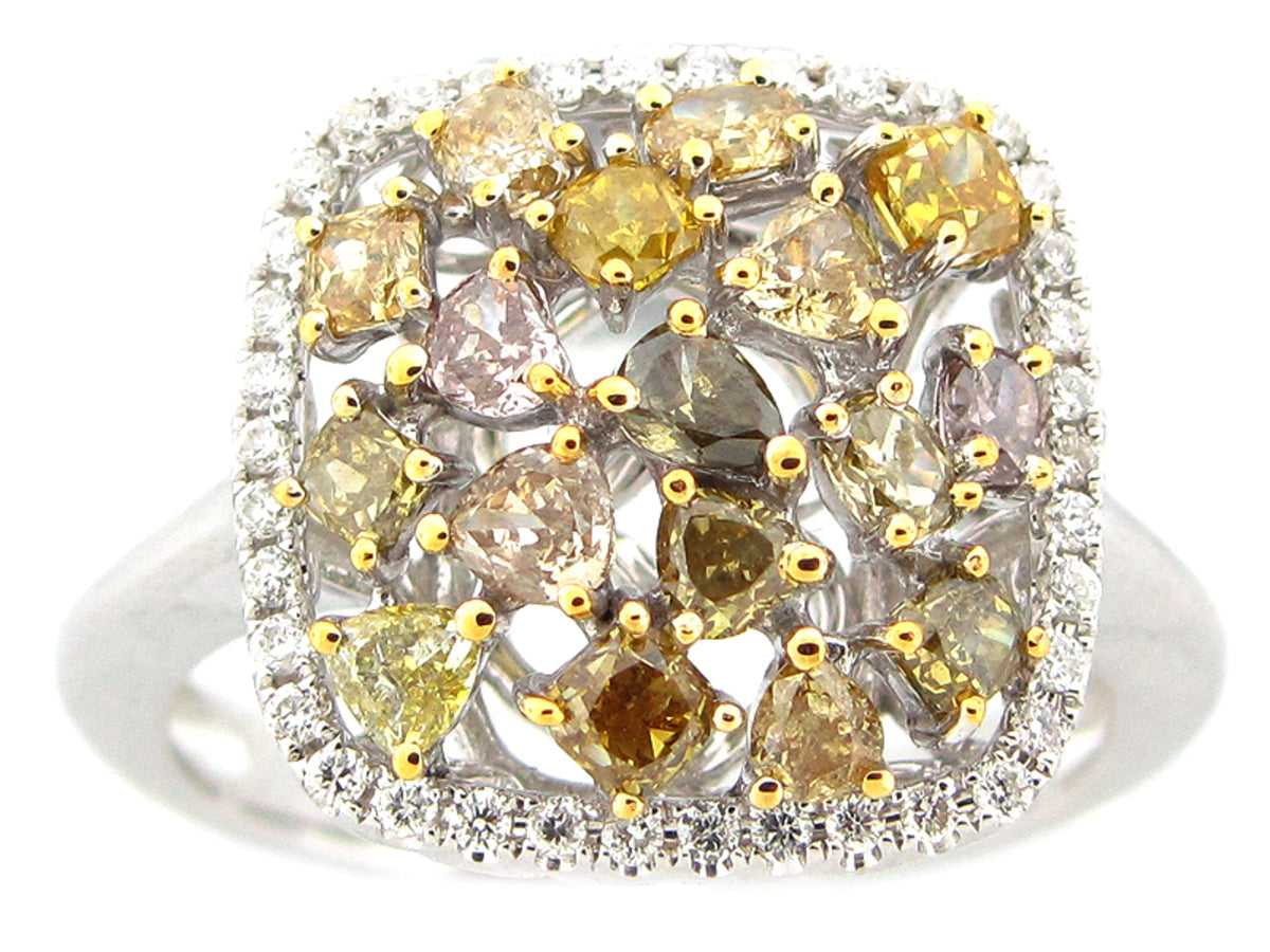 FANCY COLOR DIAMOND RING, 18KW (N)