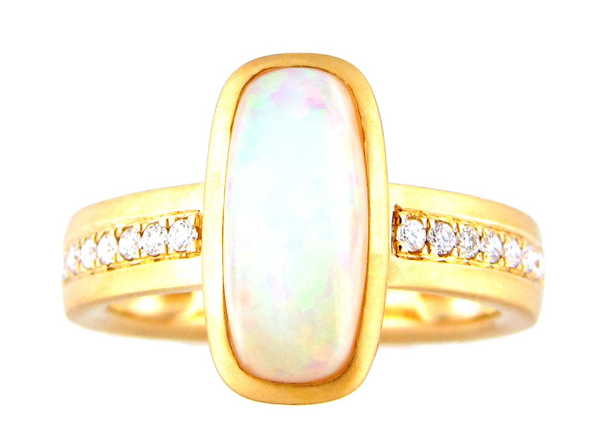 OPAL & DIAMOND RING, SATIN FINISH, 18KY (O)